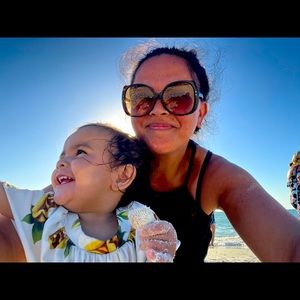 Meet your posher, Mercy